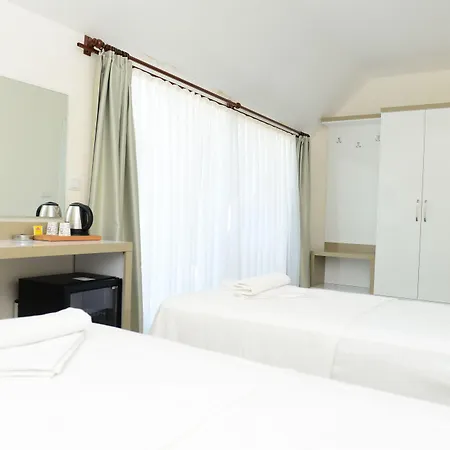 Lofts Alanya Lina Szálloda *