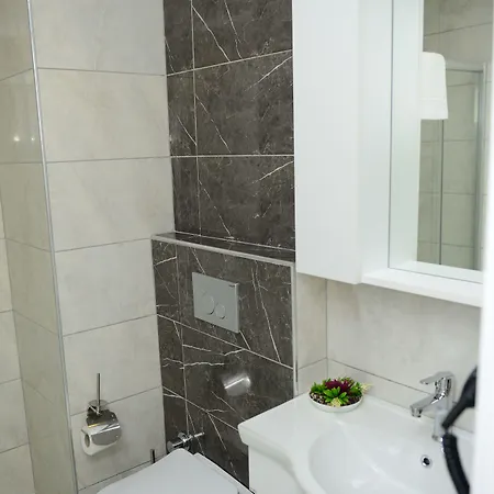 Lofts Alanya Lina 호텔 *