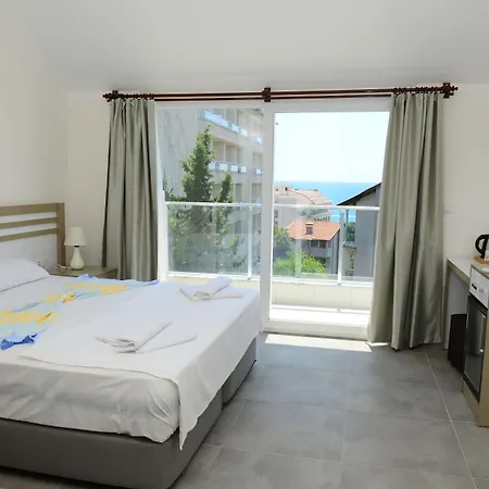 فندق Lofts Alanya Lina أوكورجالر